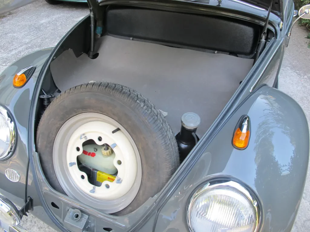 1959 VW Beetle hidden gas cap